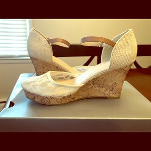 Women’s White Lace Platform Wedge Sandal